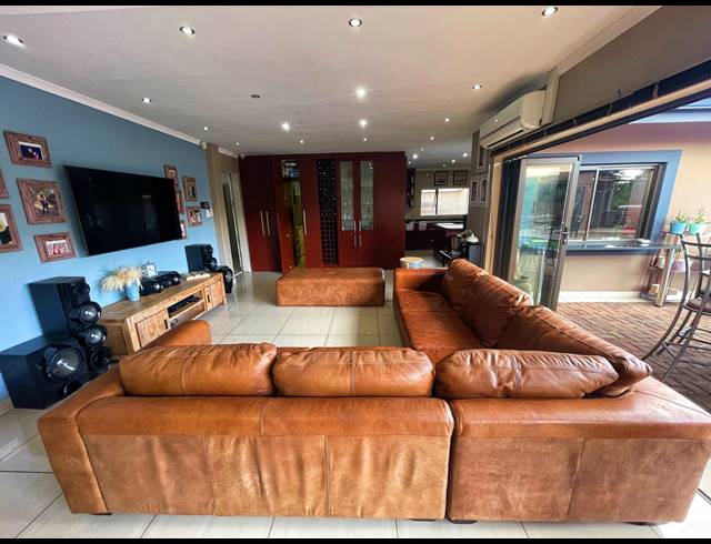 4 BEDROOM HOUSE FOR SALE IN THREE RIVERS PROPER